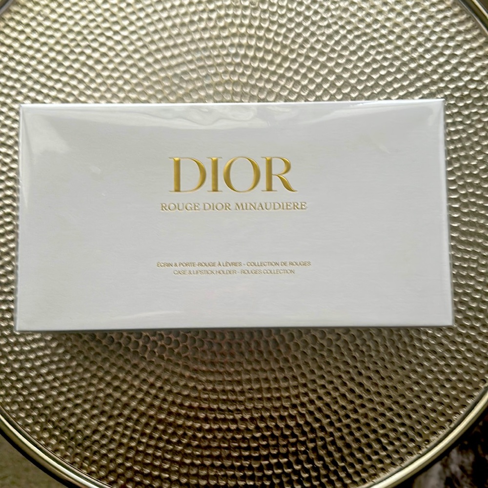 Limited edition Dior lipstick 💄 set with possible purse.